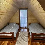 Casa de Férias Vikendica Sa Bazenom Magnum