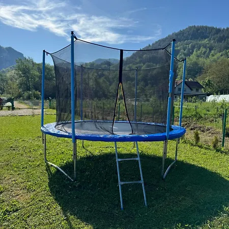 Vikendica Sa Bazenom Magnum Višegrad
