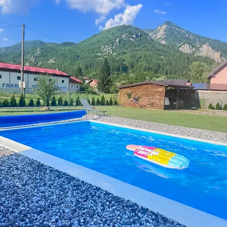 Vikendica Sa Bazenom Magnum Višegrad